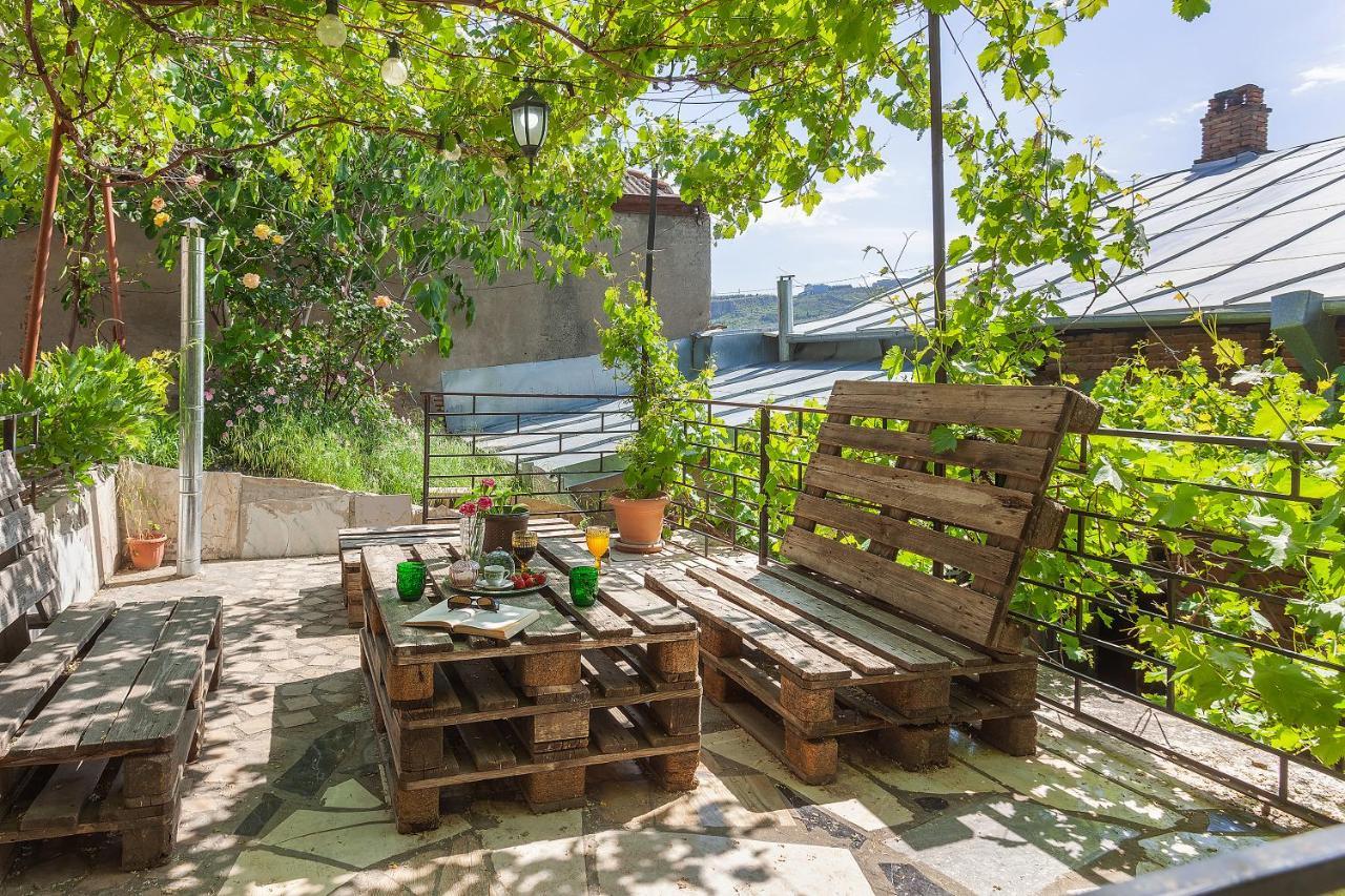 Hostel Indie Mindie Tbilisi Exterior foto